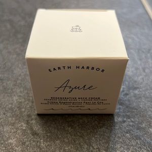 Earth Harbor Neck Cream